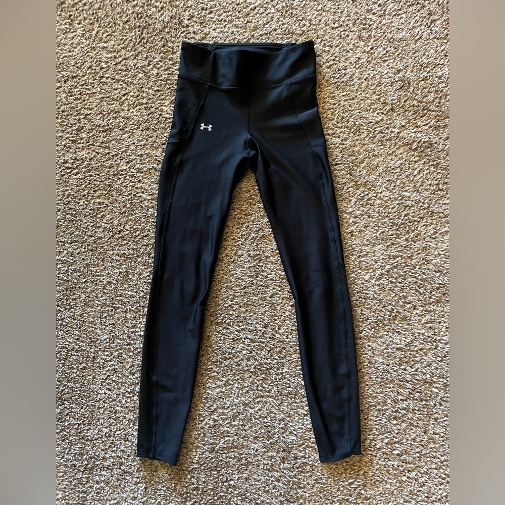 Under Armour leggings.